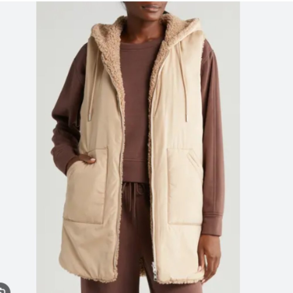 Zella Cozy Insulated Hooded Faux Shearling Reversible Vest NWT Beige